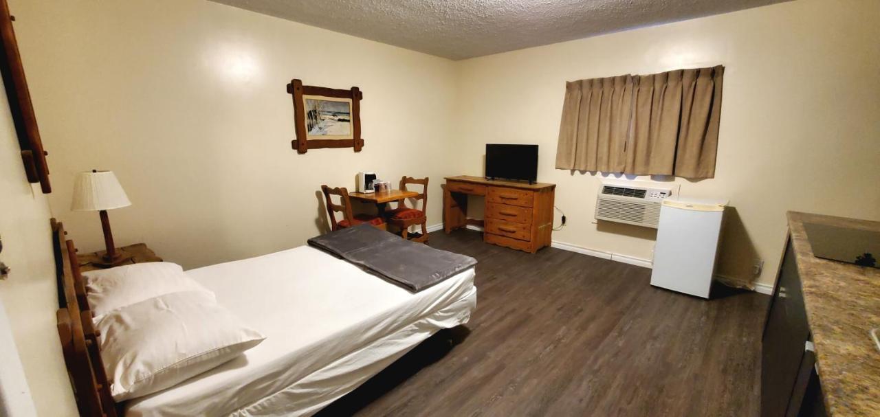 Agassiz Park Lodge - Under New Management McCreary ภายนอก รูปภาพ