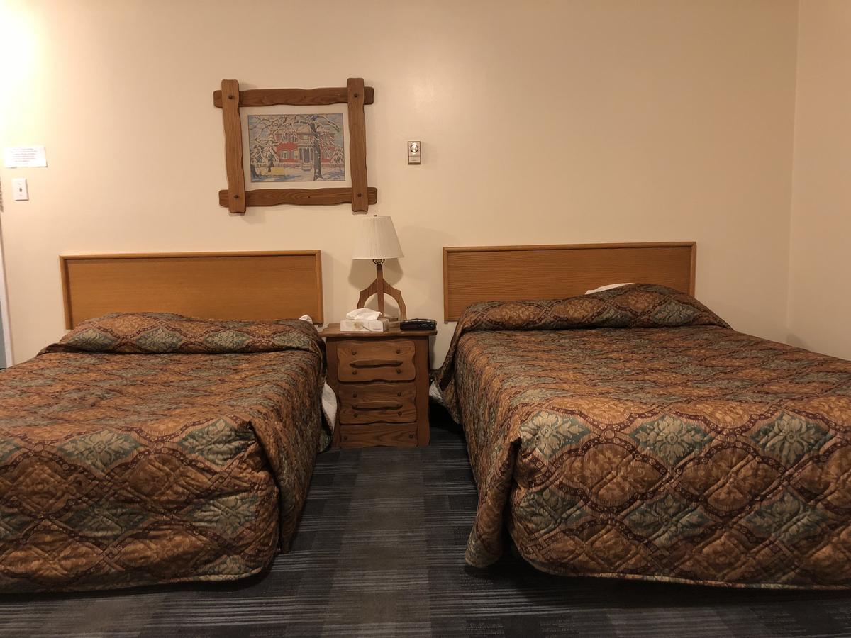 Agassiz Park Lodge - Under New Management McCreary ภายนอก รูปภาพ