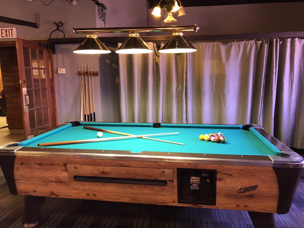 Agassiz Park Lodge - Under New Management McCreary ภายนอก รูปภาพ