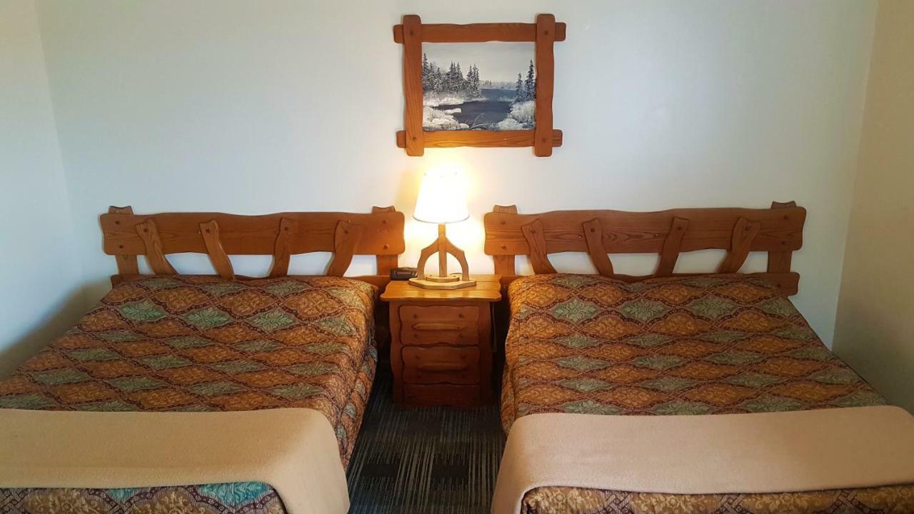 Agassiz Park Lodge - Under New Management McCreary ภายนอก รูปภาพ